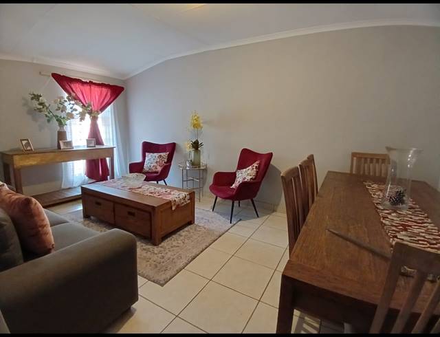 2 BEDROOM HOUSE FOR SALE IN SASOLBURG EXT 1